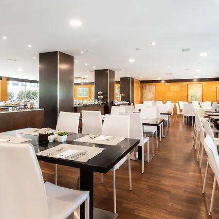 ホテル Eurostars Atlantico ア・コルーニャ